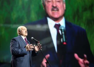  Belarusian President Alexander Lukashenko speaks at an event in Minsk, Belarus, September 17, 2020.