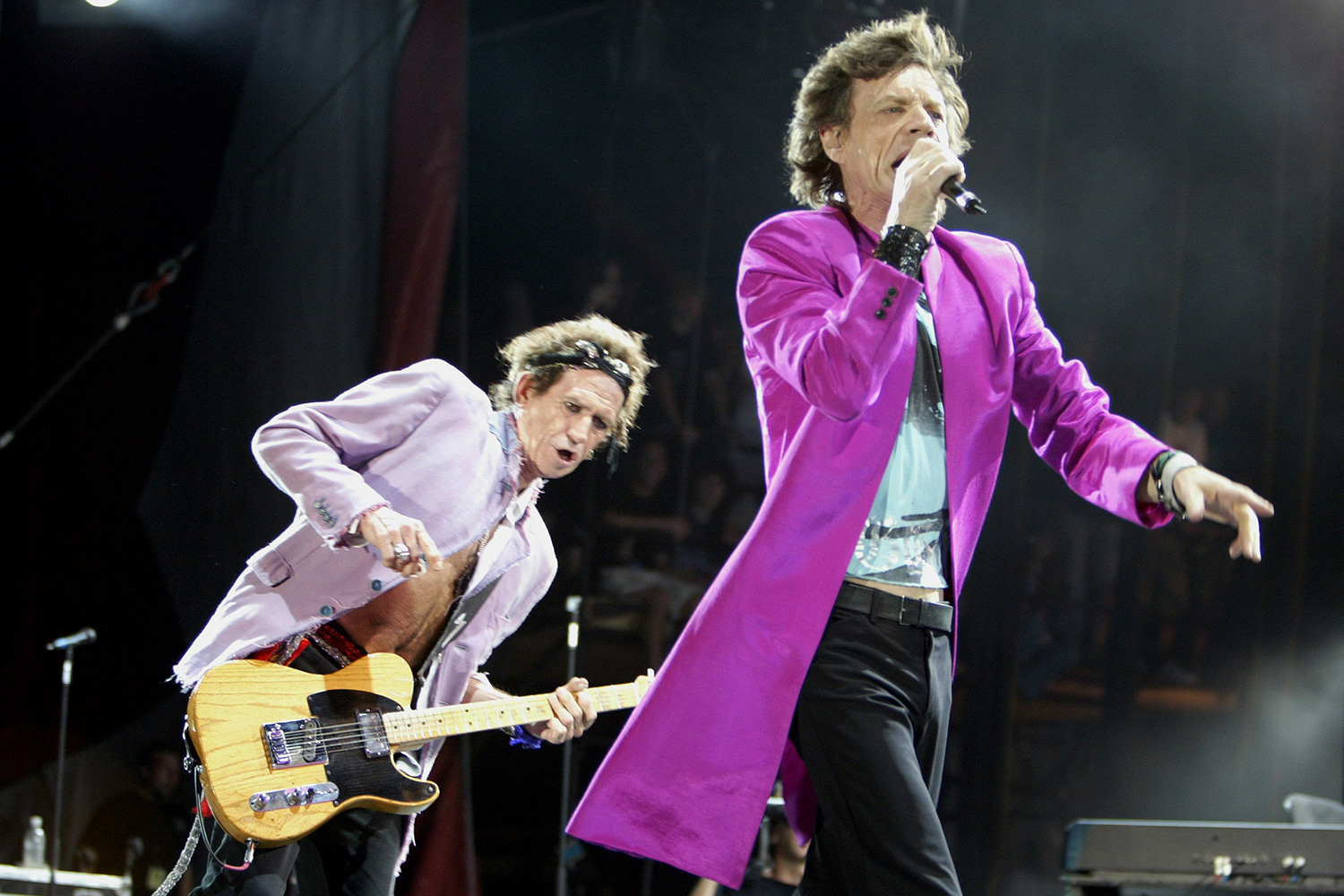 The Photo shows the iconic rockers doing their thing on stage in what looks like a performance that didn't disappoint.