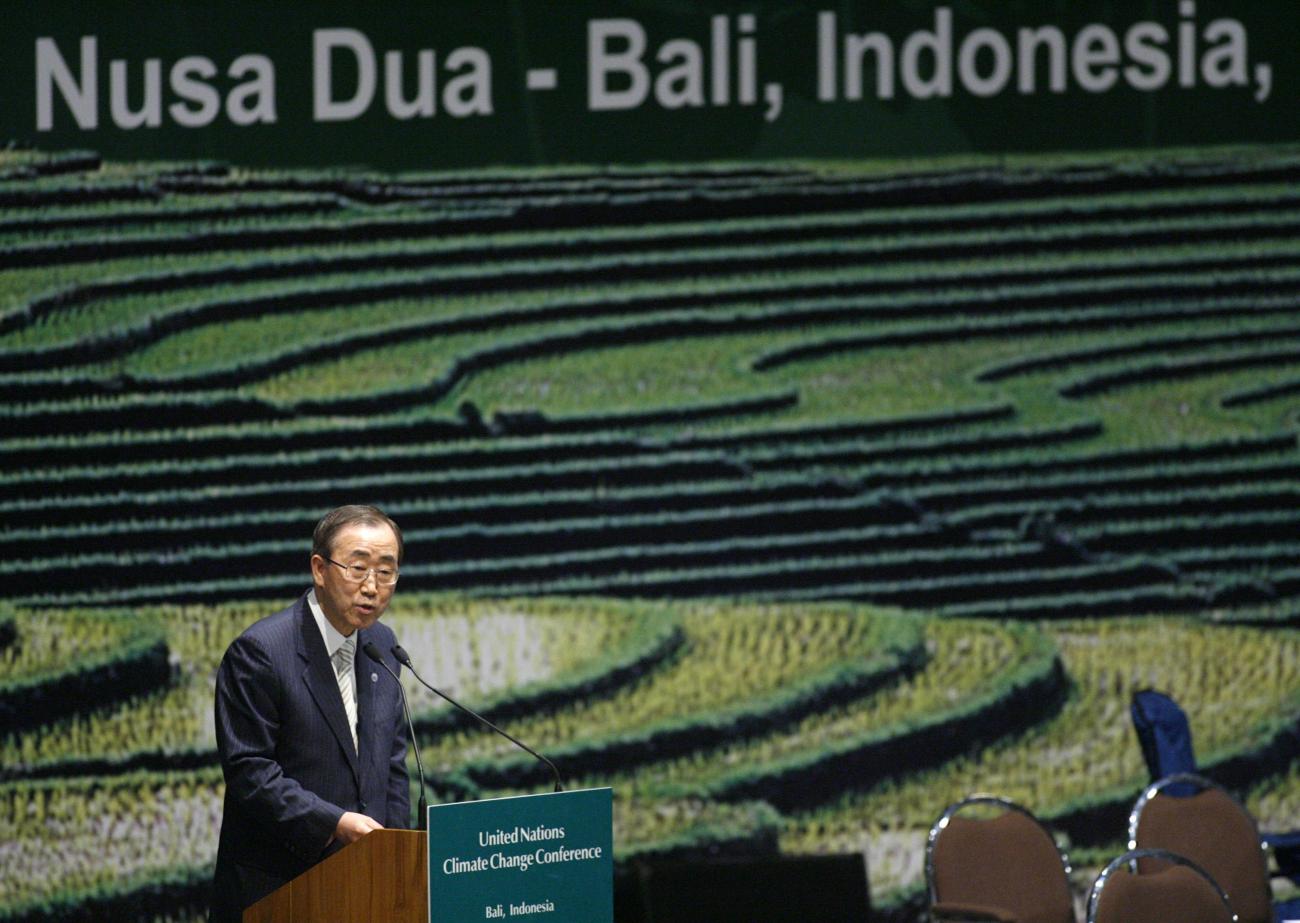 Former UN Secretary-General Ban Ki-moon gives a speech at the UN Climate Change Conference in Nusa Dua, Bali, Indonesia, on December 15, 2007.