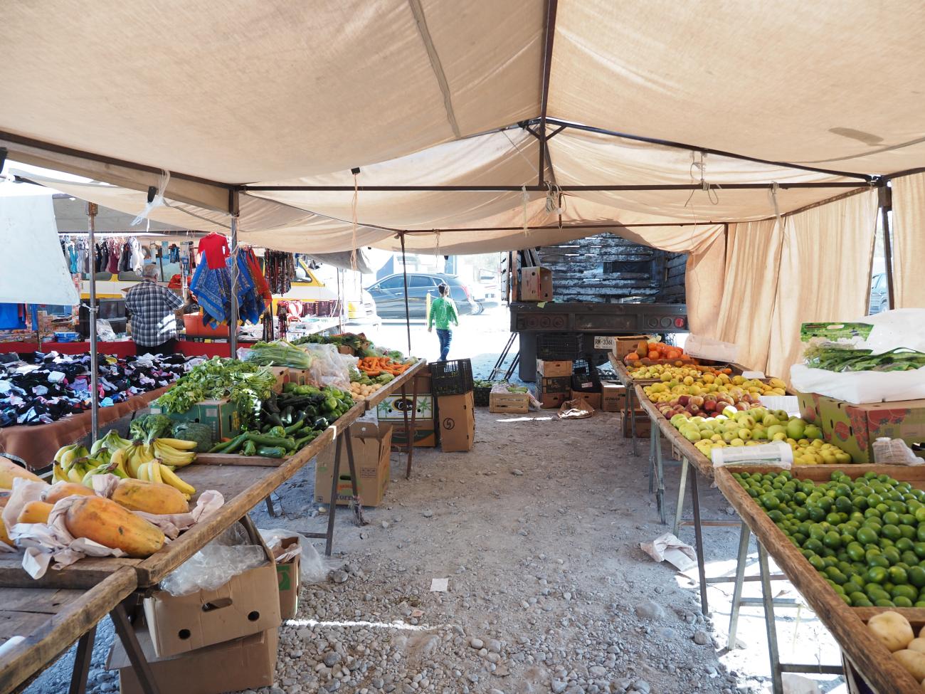The Friday market in Hidalgo where fruits, vegetables and everything you need for a meal are sold at affordable prices. December 30, 2022.