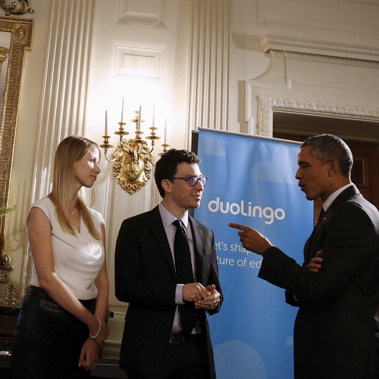 U.S. President Barack Obama (R) meets Luis von Ahn (2nd R) and Gina Gotthilf (3rd R) of Duolingo.
