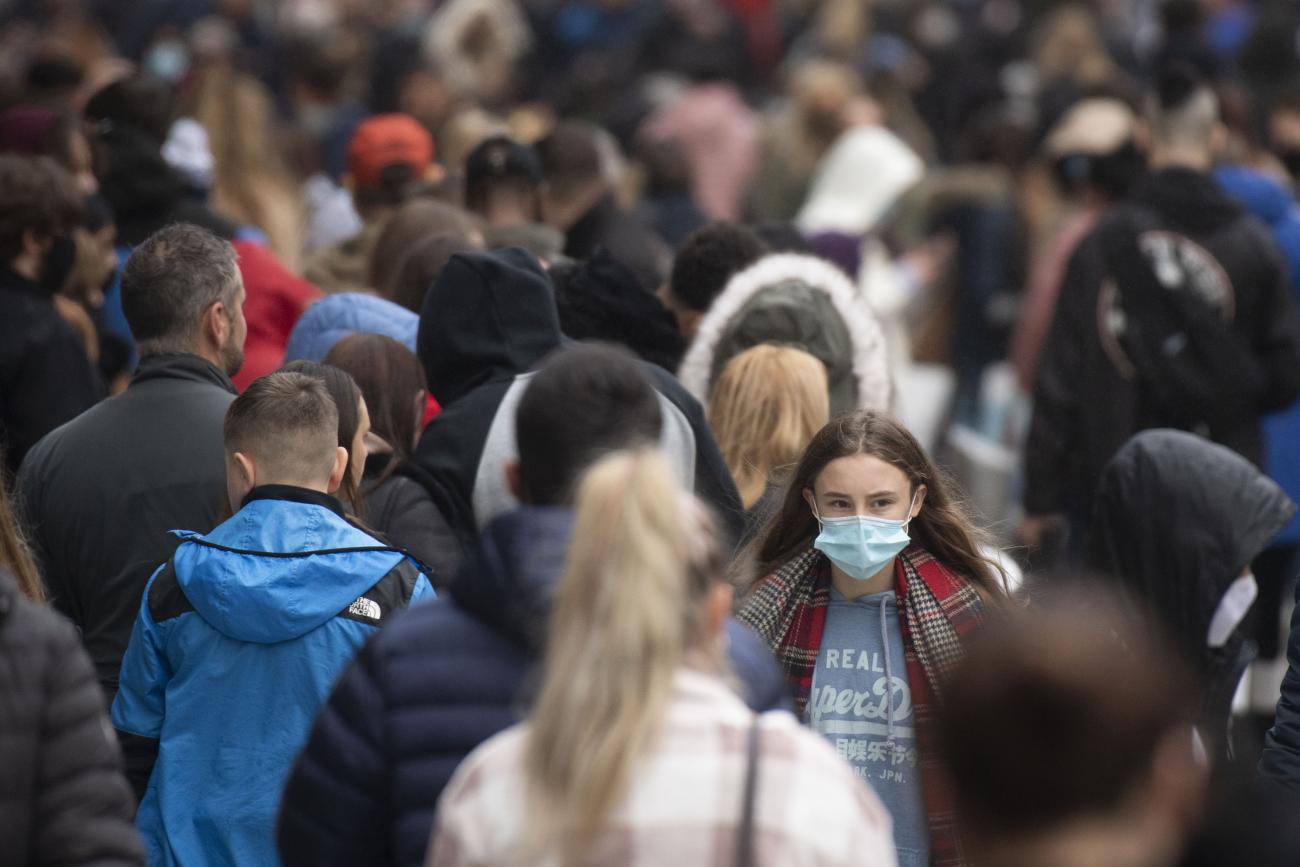 https://www.thinkglobalhealth.org/sites/default/files/styles/max_1300x1300_3_2/public/2021-01/Murray%20Herd%20Immunity%20%203x2%20.jpg?itok=5i-jweti