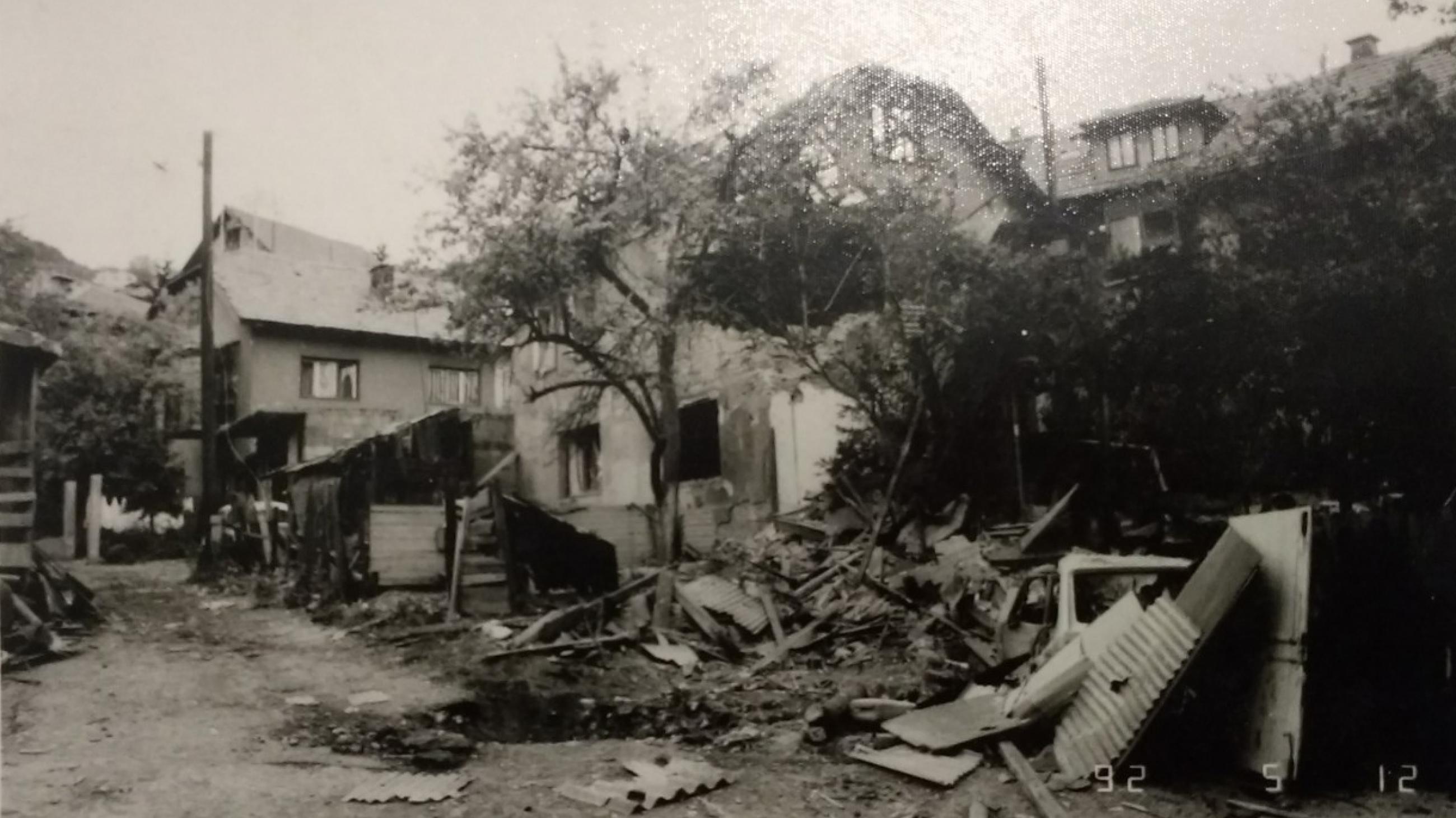 Destroyed neighborhood. Bistrik, Sarajevo, 1992.
